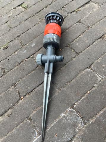 Gardena tuinsproeier beschikbaar voor biedingen