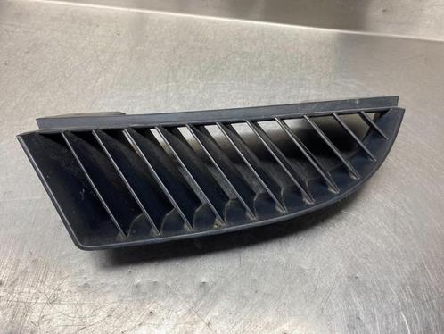 GRILLE Mitsubishi Colt CZC (01-2006/07-2009) (MN127773), Auto-onderdelen, Carrosserie, Mitsubishi, Gebruikt