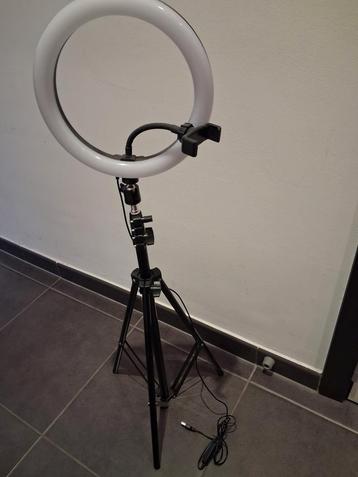 Selfielight Ringlicht met statief beschikbaar voor biedingen