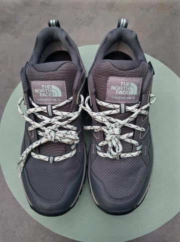 Nieuwe The North Face wandelschoenen beschikbaar voor biedingen