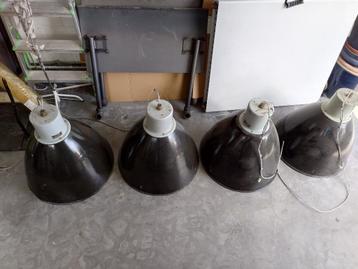  4 ECHTE GROTE  ZWARE INDUSTRIELE HANGLAMPEN 500W beschikbaar voor biedingen