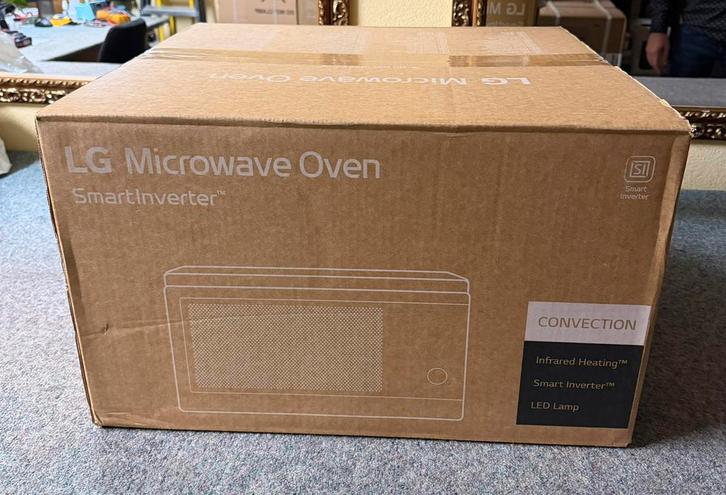 Four à micro-ondes combiné LG MJ3965ACS, Electroménager, Micro-ondes, Neuf, Autoportant, 45 à 60 cm, Croustillant, Gril, Air chaud