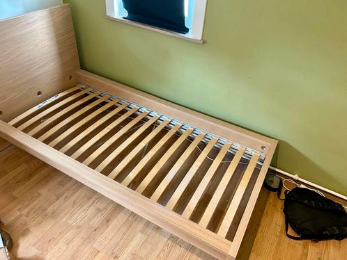 IKEA Malm bedframe, Huis en Inrichting, Slaapkamer | Bedden, Zo goed als nieuw, Ophalen