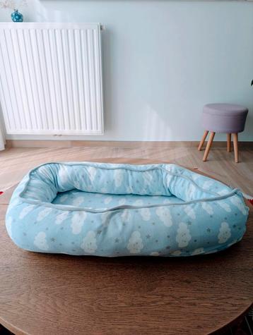Mooi babynest van Camberrito's nieuw beschikbaar voor biedingen