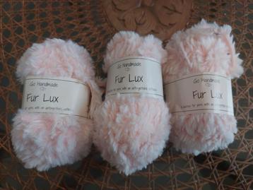 3 pelotes de laine très douce rose clair - encore neuves
