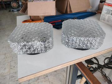 2 glazen Plafondlampen! beschikbaar voor biedingen