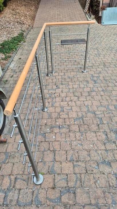 Balustrade in inox, binnen of buiten, 255x95cm, Doe-het-zelf en Bouw, Ladders en Trappen, Zo goed als nieuw, Trap, Ophalen