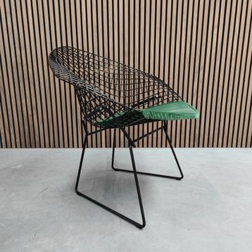 Knoll Diamond chair beschikbaar voor biedingen
