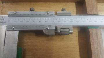 MITUTOYO 300 mm remklauw beschikbaar voor biedingen