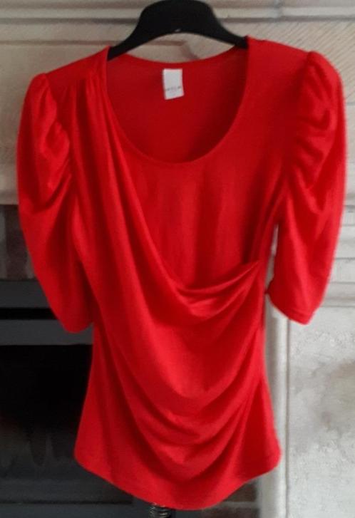 Vila - Tshirt/Blouse - Manches 3/4 - rouge - taille S - 2,50, Vêtements | Femmes, Blouses & Tuniques, Comme neuf, Taille 36 (S)