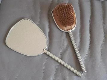 Ensemble vintage brosse et miroir