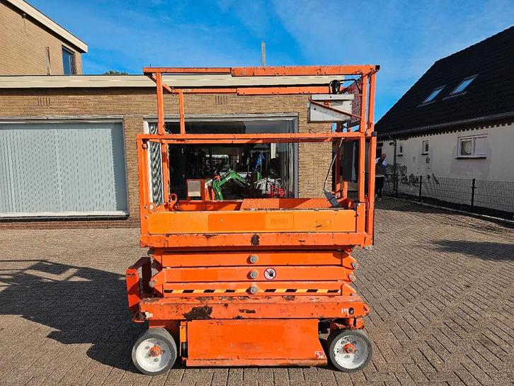 Skyjack 3219 schaarlift hoogwerker (bj 2016), Zakelijke goederen, Machines en Bouw | Liften, Steigers en Ladders