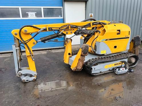 Brokk 330 robot remote demolition excavator sloop 2002, Articles professionnels, Machines & Construction | Grues & Excavatrices