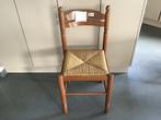 1 mooie stoel met rieten zitting en 3 andere stoelen, Ophalen, Zo goed als nieuw