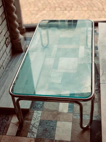 Vintage buisvormige stalen salontafel beschikbaar voor biedingen
