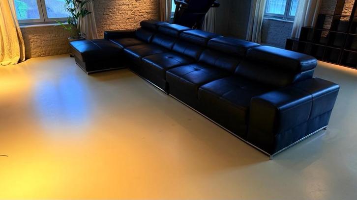 Grote lederen hoekbank met slaapfunctie +verstelbare steunen, Huis en Inrichting, Zetels | Zetels, Gebruikt, Hoekbank, Vierpersoons of meer