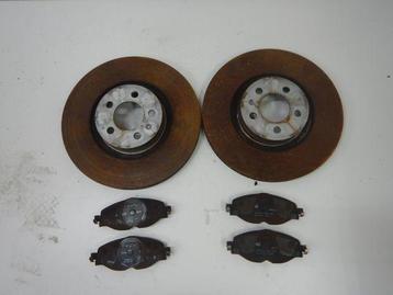 VW Polo 2G Remset Remschijf Remblok Voorzijde 2Q0615301 2Q01 beschikbaar voor biedingen