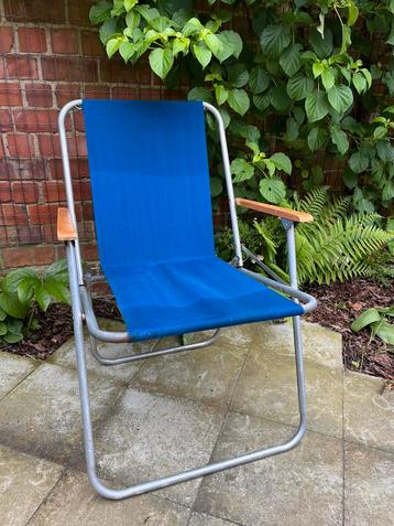 Vintage plooistoel strandstoel blauwe stof