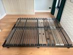 Lattenbodem (bed) 180 x 220 met pootjes, Ophalen, Zo goed als nieuw