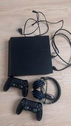 PS4 console + 2 manettes, Enlèvement, Utilisé, 1 TB, Avec 2 manettes