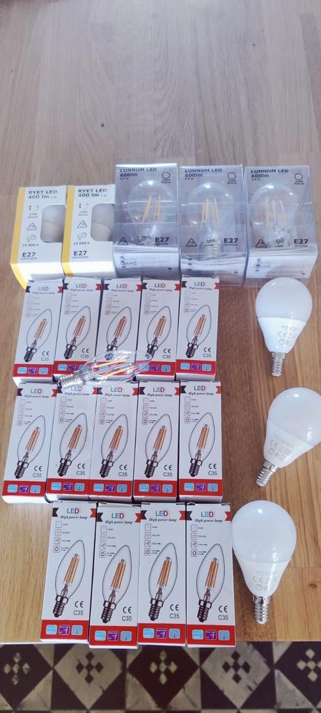 Led lampen E27 en E14, Maison & Meubles, Lampes | Lampes en vrac, Neuf, Ampoule LED, E14 (petit), Enlèvement ou Envoi