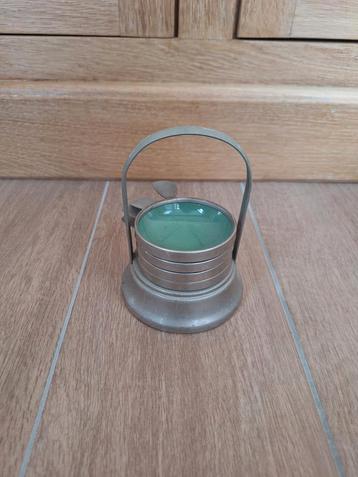 Antieken asbak beschikbaar voor biedingen