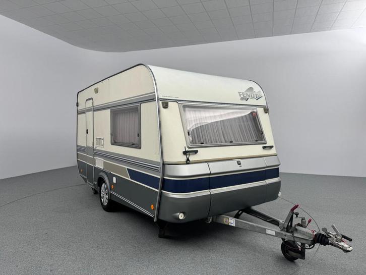 Fendt Diamant 410 Voortent Buitenstopcontact, Caravans en Kamperen, Caravans, tot en met 2, Rondzit, Fendt, 4 tot 5 meter, Koelkast