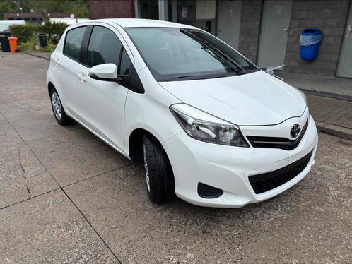 Toyota Yaris 1.4 D-4D 90pk gekeurd voor verkoop, Auto's, Toyota, Particulier, Yaris, ABS, Achteruitrijcamera, Airbags, Airconditioning