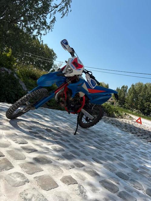 Beta rr 50 track, Fietsen en Brommers, Brommers | Derbi, Zo goed als nieuw, Ophalen
