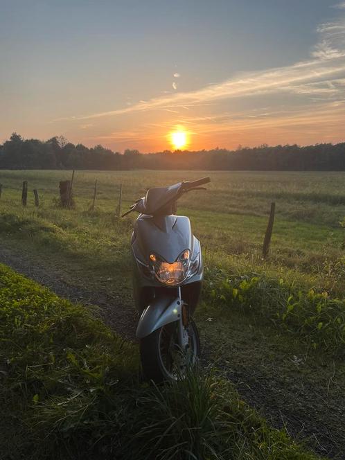 Yamaha jog rr (watergekoeld), Vélos & Vélomoteurs, Scooters | Yamaha, Comme neuf, JogR ou RR, Classe B (45 km/h), Deux-temps, Enlèvement ou Envoi