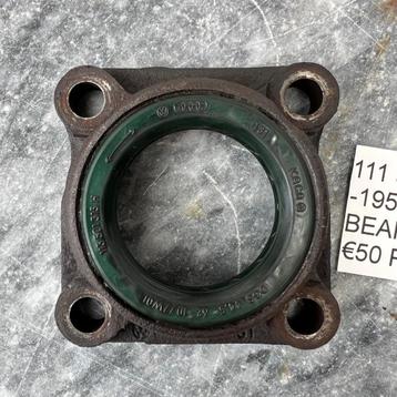VW Kever wiellagerdeksel 1957 en ouder 111501311 ovaal gespl beschikbaar voor biedingen
