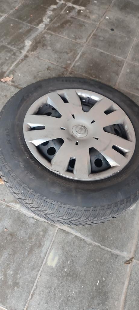 4 pneus d'hiver Opel, Autos : Divers, Enjoliveurs, Enlèvement