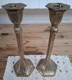 Set van 2 oude koperen kandelaars met bloemen motief, Ophalen of Verzenden, Koper