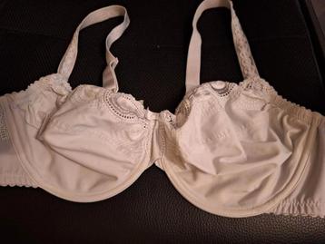 BH Prima Donna, Marie Jo en Chantelle beschikbaar voor biedingen