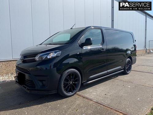 Nieuw 18 inch Gloss Black Toyota Pro Ace zomerset inc Maxxis, Auto-onderdelen, Banden en Velgen, Banden en Velgen, Zomerbanden