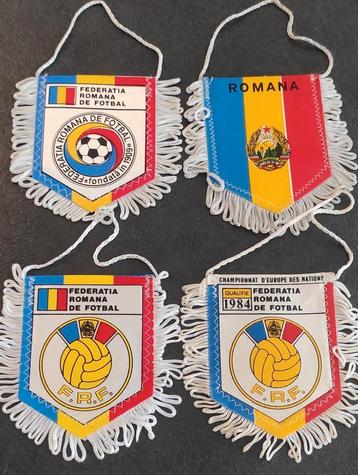 Roemenië 1980s prachtige collectie voetbal vaantjes