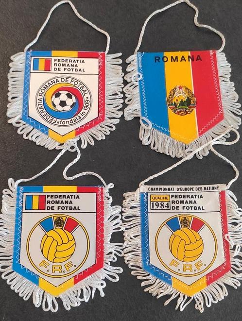 Roumanie des années 1980, belle collection de bannières de f, Collections, Articles de Sport & Football, Comme neuf, Enlèvement ou Envoi