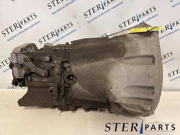 Boîte de vitesse d'un Mercedes Vito, Autos : Pièces & Accessoires, Transmission & Accessoires, Mercedes-Benz, Utilisé, 3 mois de garantie