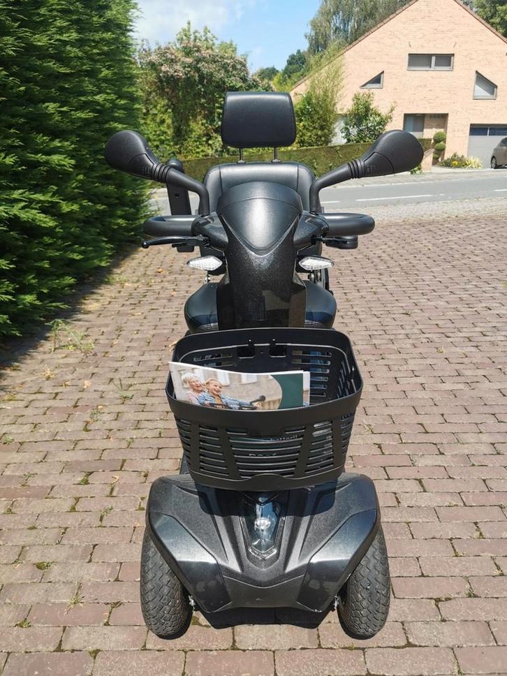 scootmobiel Live ST4  COMME NEUVE  Incroyablement belle, Divers, Chaises roulantes, Utilisé, Enlèvement ou Envoi