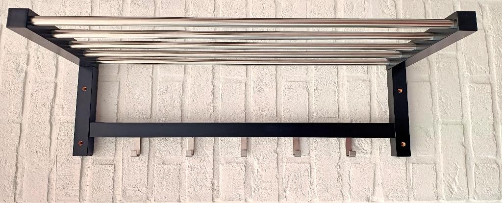 Tjusig -  Étagère portemanteaux noir, Maison & Meubles, Accessoires pour la Maison | Portemanteaux, Comme neuf, Portemanteau mural