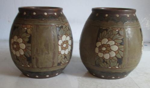 art deco Boch Keramis gres vazen met bloemenmotief  119, Antiek en Kunst, Antiek | Keramiek en Aardewerk, Verzenden
