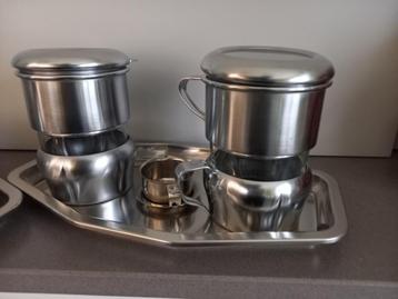 thee- en filtertassen inox-glas beschikbaar voor biedingen