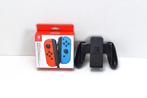 Nintendo Switch Joy-Con Pair + Grip | Controllers Nieuwstaat, Games en Spelcomputers, Spelcomputers | Nintendo Consoles | Accessoires