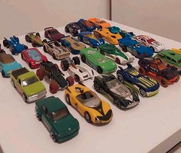 Hotweels Miniatuur auto's - 28 exemplaar beschikbaar voor biedingen