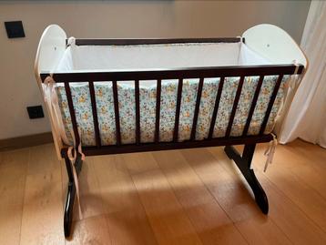 Babybed / Wieg uit echt hout (retro look), Kinderen en Baby's, Babywiegjes en Ledikanten, Ophalen, Zo goed als nieuw, Wieg