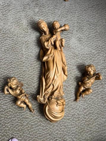 Mariabeeld jezus 61 cm hoog engelen 24 cm  houtsnijwerk