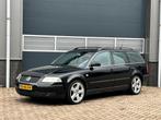 Volkswagen Passat Variant 1.8 Turbo Trendline bj.2001 Navi|T, Auto's, Volkswagen, 204 g/km, Zwart, Grijs, Passat