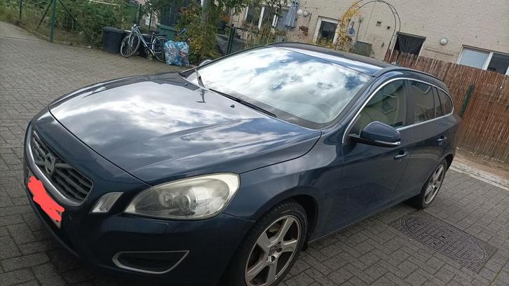 Volvo V60 – 2013 – 1.6 Benzine – Automaat – €6000

 Locati, Auto's, Volvo, Particulier, Ophalen