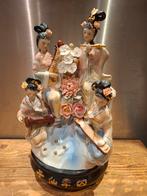 Porseleinen vintage beeld, Antiek en Kunst, Antiek | Porselein, Ophalen of Verzenden