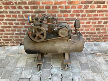 Kaeser compressor 1953 vintage army 380v, Ophalen, Gebruikt